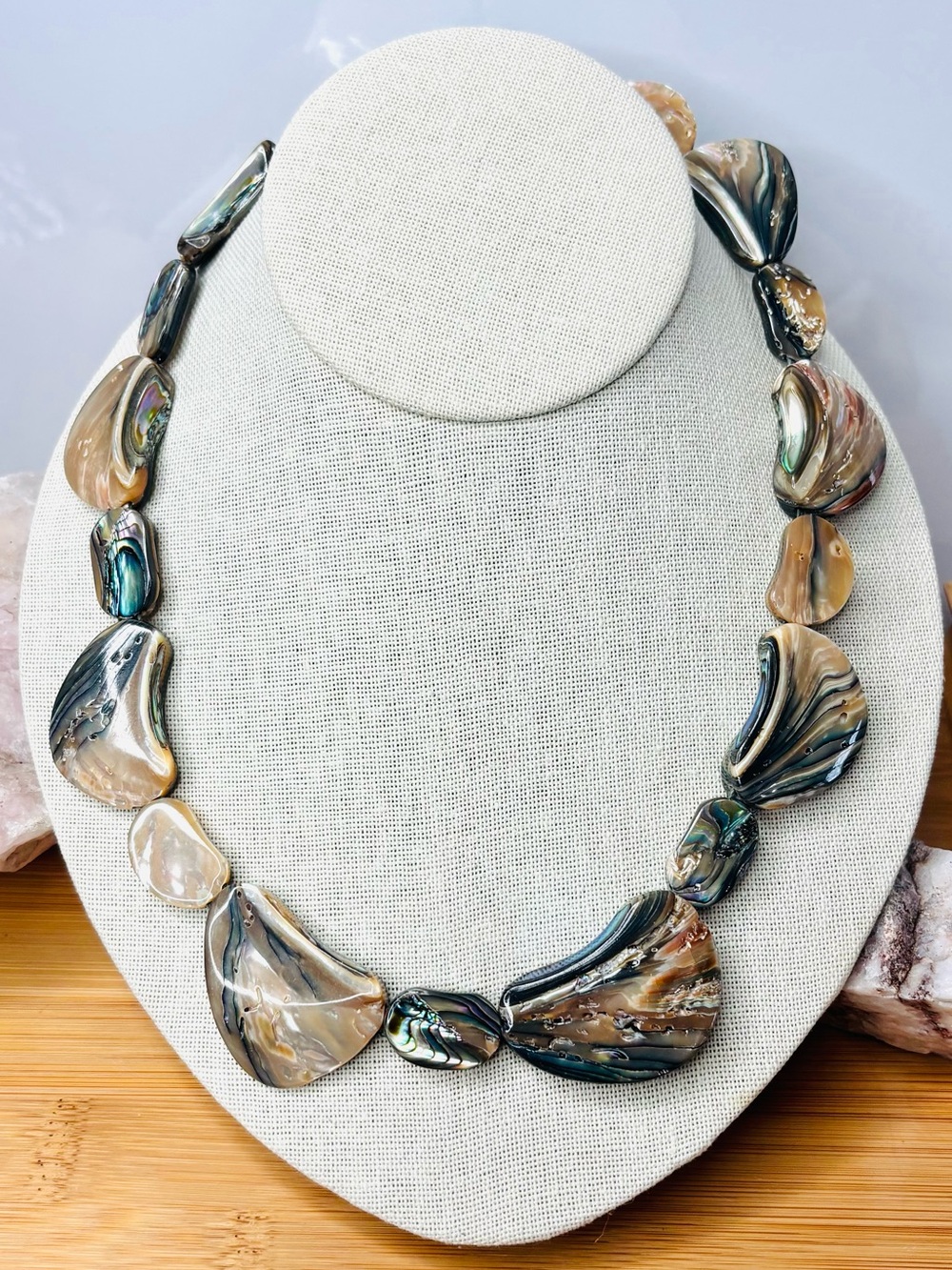 Abalone Shell Reversible Statement Necklace Iridescent Green Blue - Picture 7 of 9